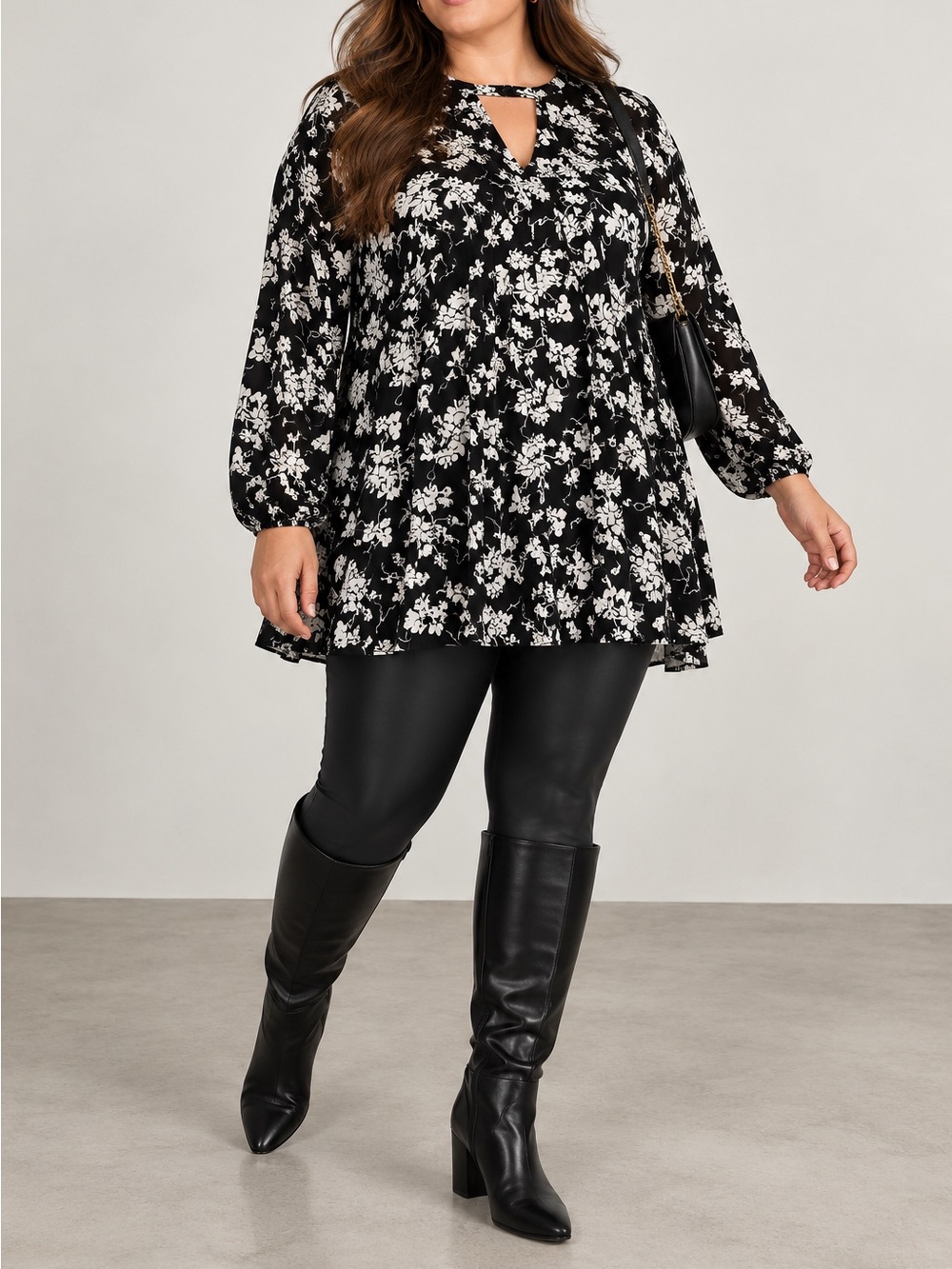 Lane Bryant Black and White Floral Print Tunic Shirt Blouse Top Size 18/20